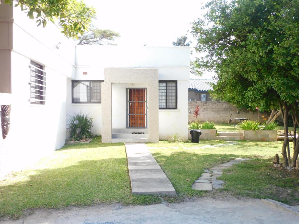 Okavango Apartments Lusaka Ngoại thất bức ảnh
